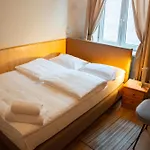호스텔 H360 - Dawniej Relax 우치