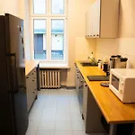 Relax - Usługi Noclegowe Hostel *