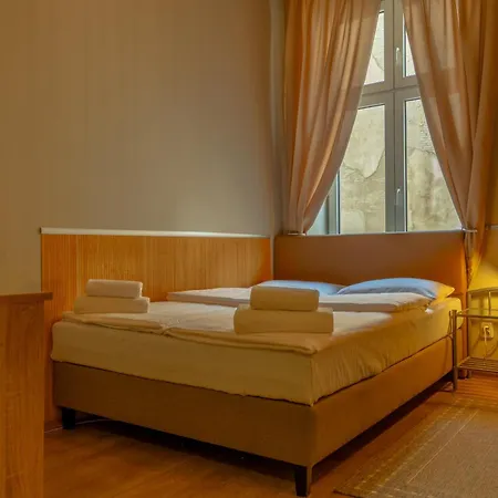 Relax - Usługi Noclegowe *