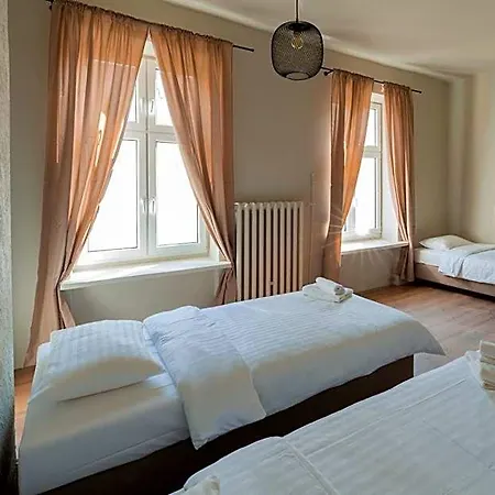 Hostel H360 - Dawniej Hotelik Relax Hostel *