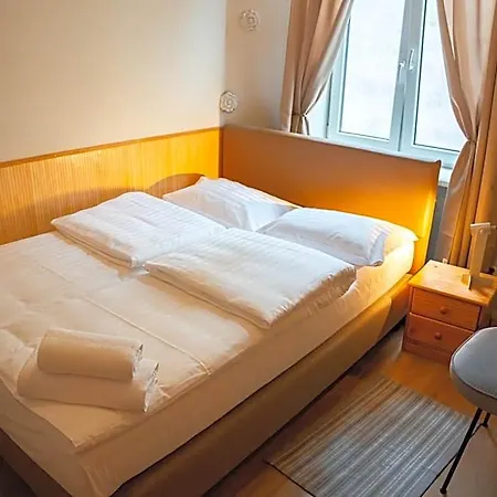Hostel H360 - Dawniej Hotelik Relax Lodz