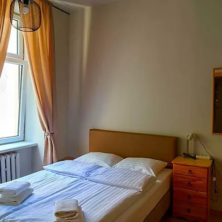 Hostel H360 - Dawniej Hotelik Relax * Lodz