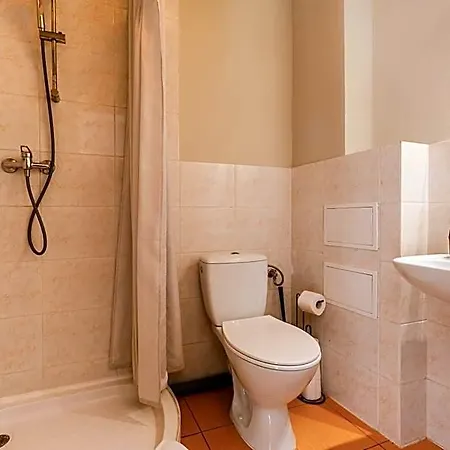 Hostel H360 - Dawniej Hotelik Relax Lodz