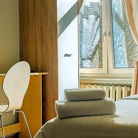 Hostel H360 - Dawniej Hotelik Relax Hostel