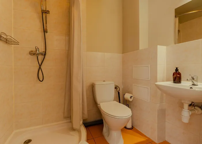 H360 - Dawniej Relax Хостел Лодзь