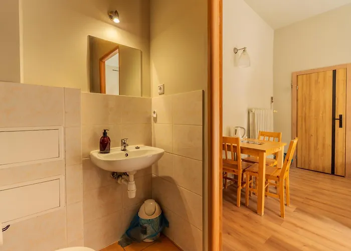 Хостел H360 - Dawniej Relax Лодзь